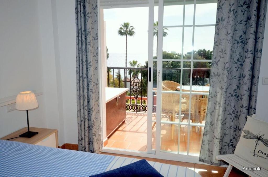 נרחה La Amapola, A Little Oasis With Sea View, 200 Meters From The Beach. מראה חיצוני תמונה
