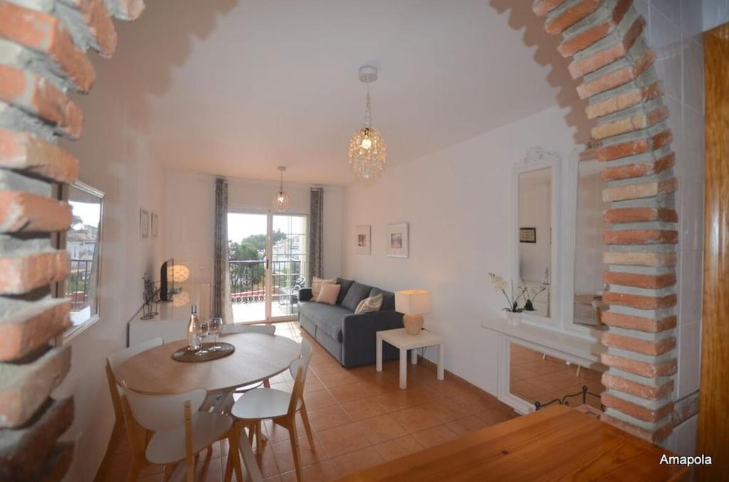 נרחה La Amapola, A Little Oasis With Sea View, 200 Meters From The Beach. מראה חיצוני תמונה